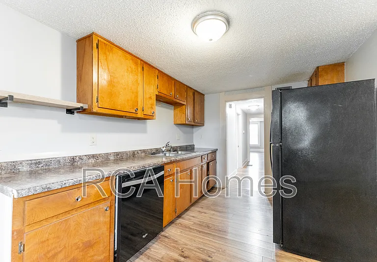 1603 Woodlawn Ave #B — Photo 4