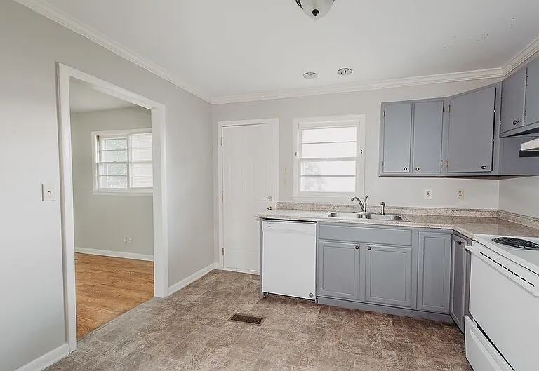 4607 Beverly Kay Dr — Photo 6