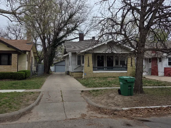 1039 N Woodrow Ave, Wichita, KS 67203