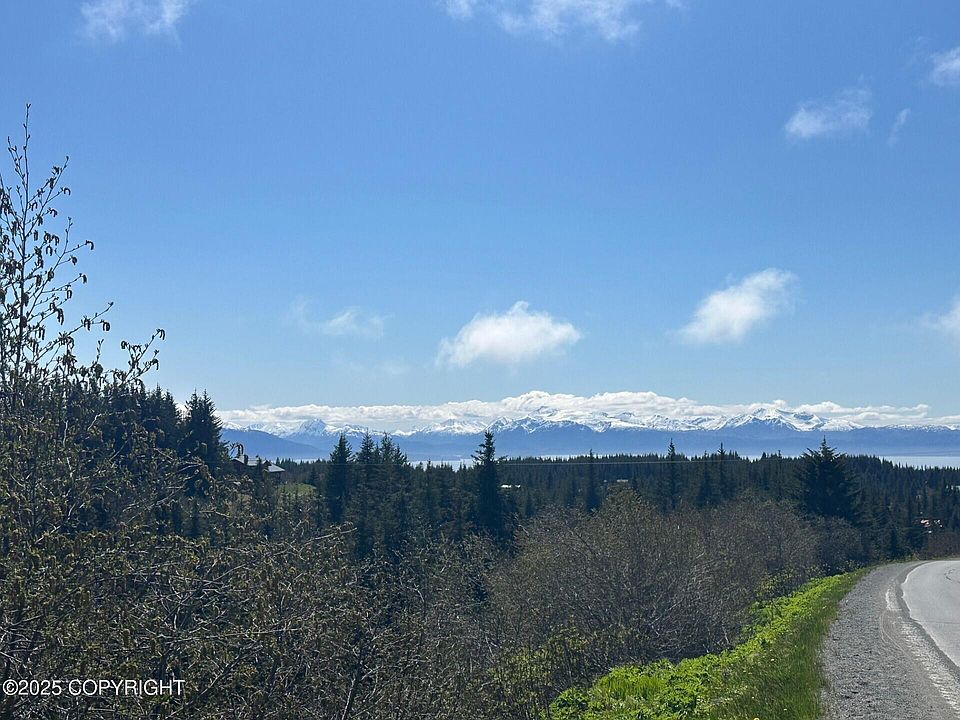 2nd image of 64370 Diamond Ridge Rd