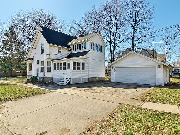 3rd image of 1634 Camp Ave