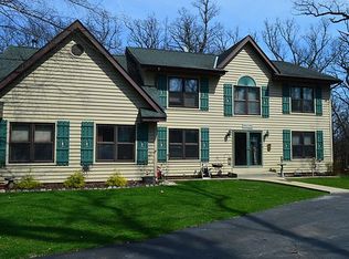6320 Giant Oaks Rd, Wonder Lake, IL 60097