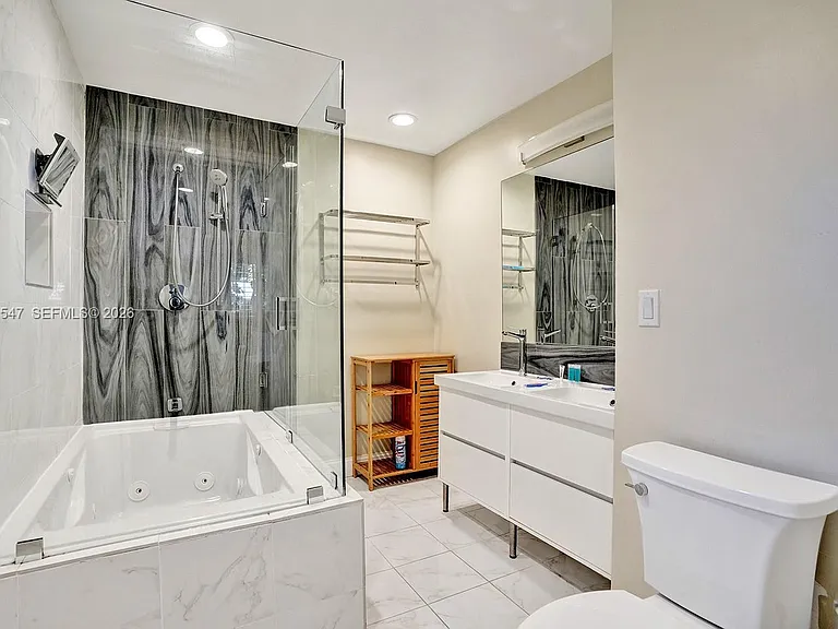 1016 Harrison St — Photo 20
