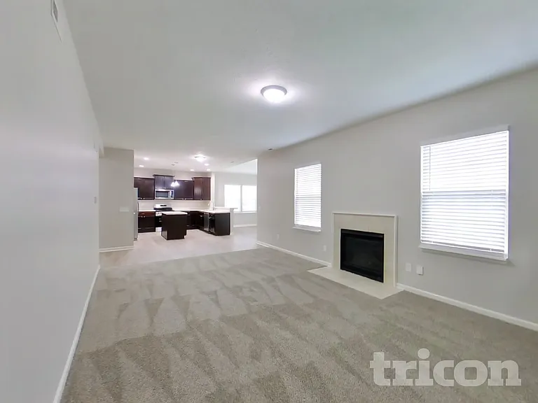 2320 Hanover Rd — Photo 3