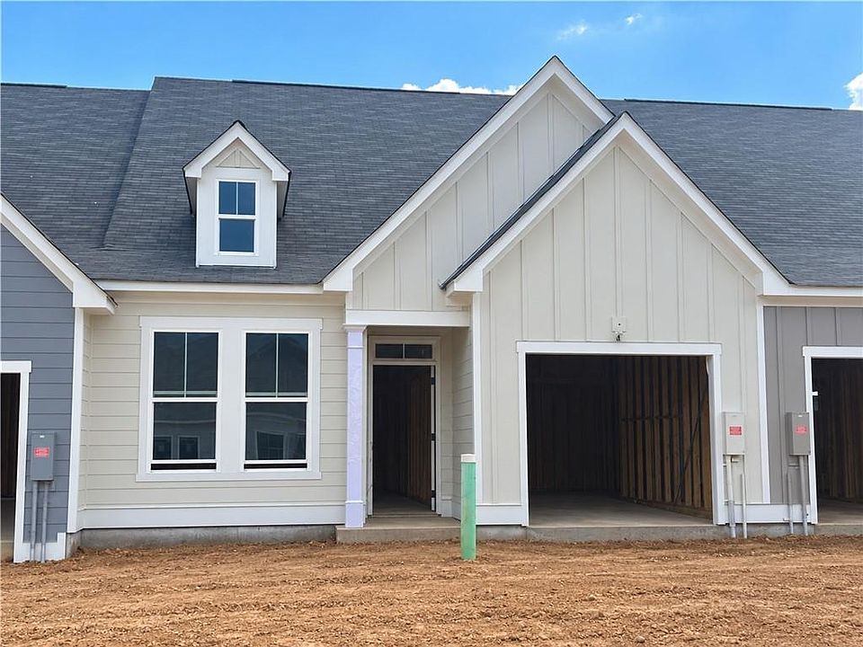 1st image of 110 Harmony Cir