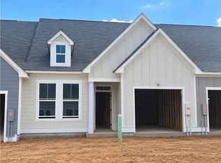 110 Harmony Cir, Cartersville, GA 30120