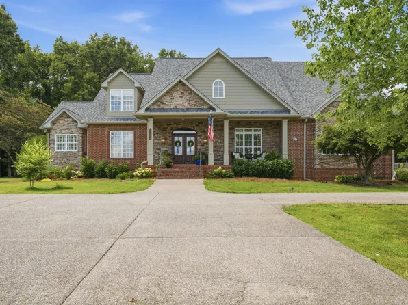 2404 Savage Creek Dr, Springfield, TN 37172