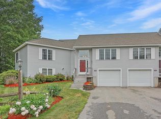 34 Norfolk St APT 1, Hampstead, NH 03841