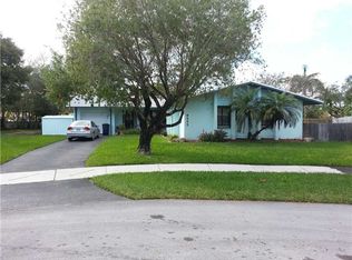 9555 SW 188th Ter, Cutler Bay, FL 33157