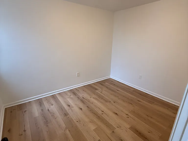 1338 S Myrtlewood St — Photo 7