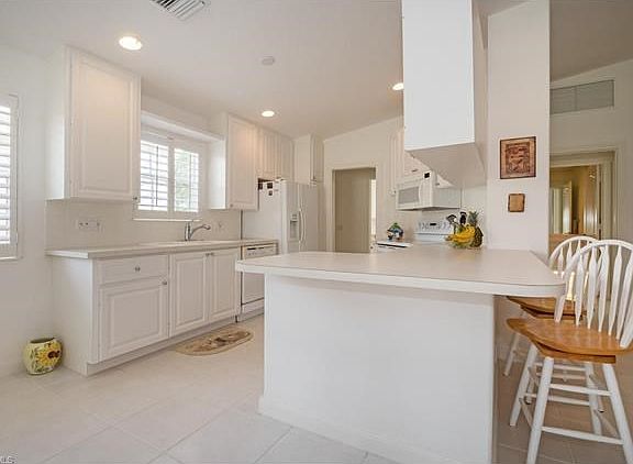 Breakfast Bar