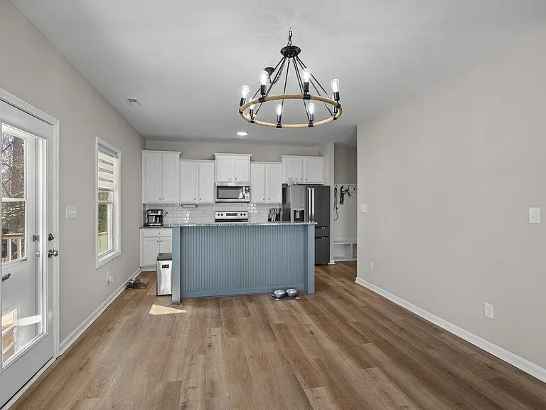 153 Bounty Cir — Photo 9