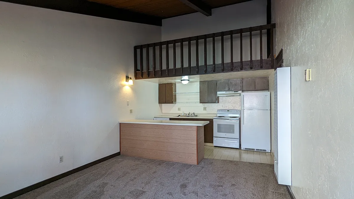 Building Photo - 1103 S Cascade Ave #4
