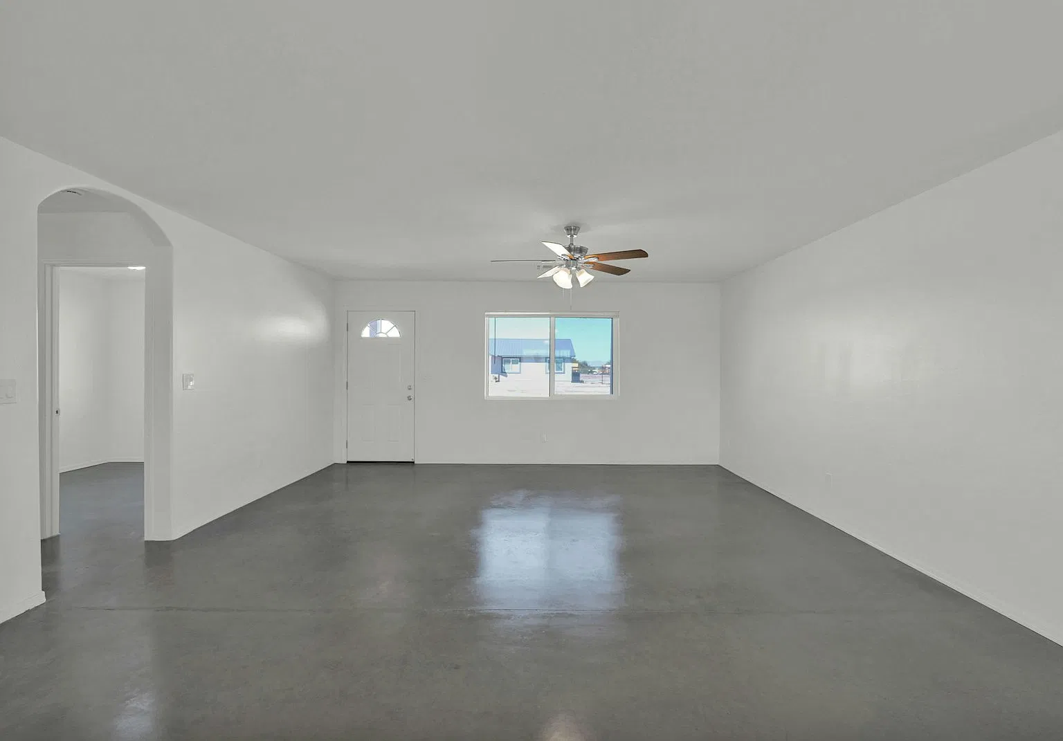 20593 E Leavitt Lane — Photo 3