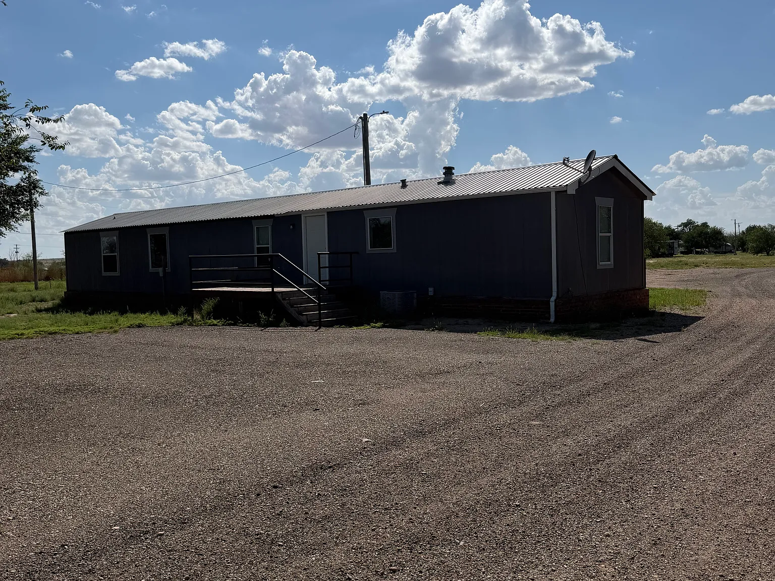 746 S Roosevelt Rd R 1/2 — Photo 4