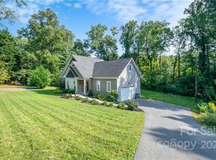 494 Melrose Avenue Ext, Tryon, NC 28782