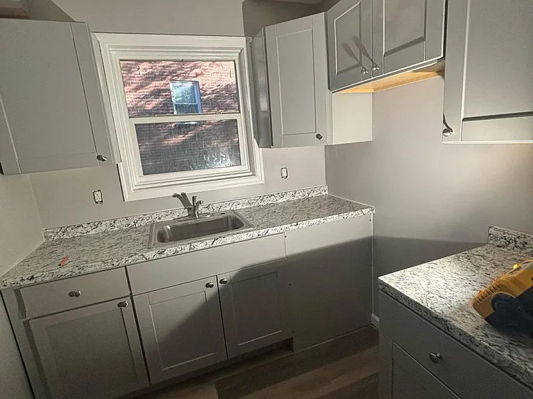 8306 Roanoke Ave #3 — Photo 9