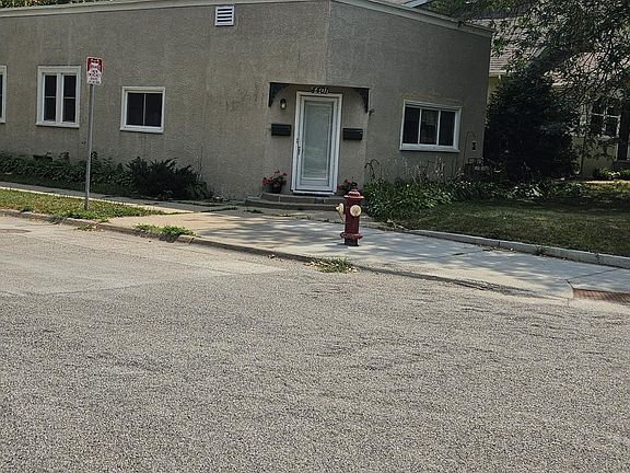 3rd image of 4401 46th Ave S