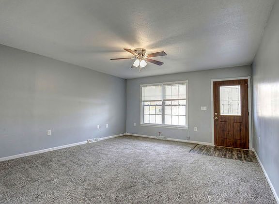 5th image of 324 E Bogardus St