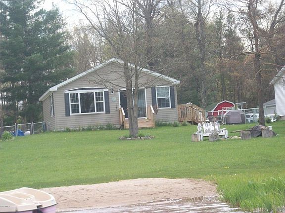 3rd image of 1570 Shane Dr