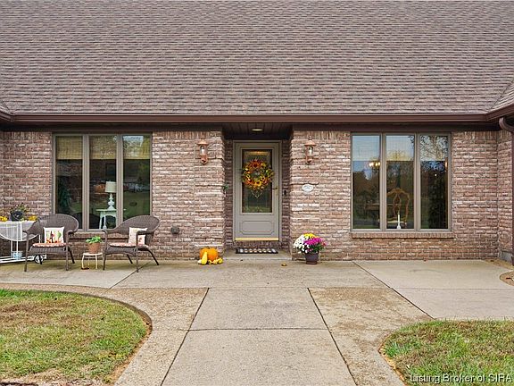 5th image of 1275 Parkwood Drive NW