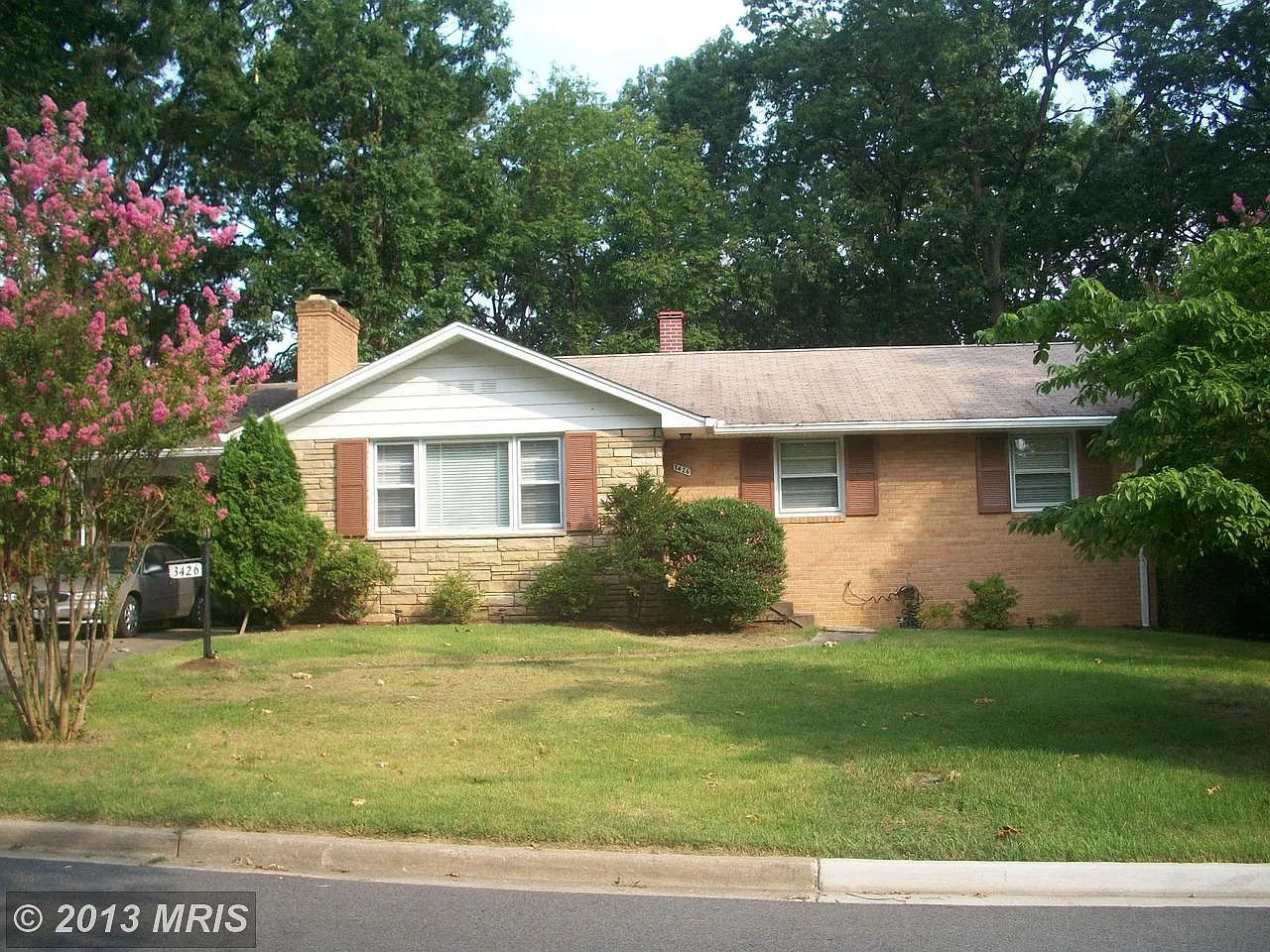 3426 Duke St photo 1
