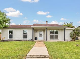 8401 Woodside Rd, Rowlett, TX 75088