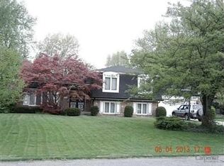 306 Hickory Dr, Greenfield, IN 46140