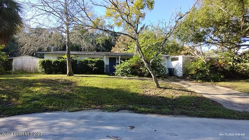 1st image of 7 Knollwood Dr