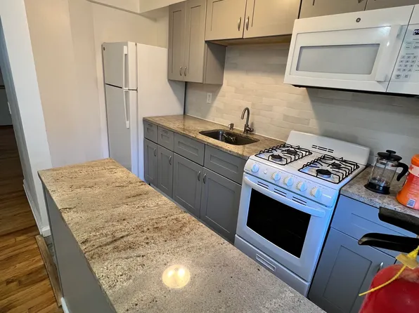 1909 Wood Ave APT D1, Roselle, NJ 07203