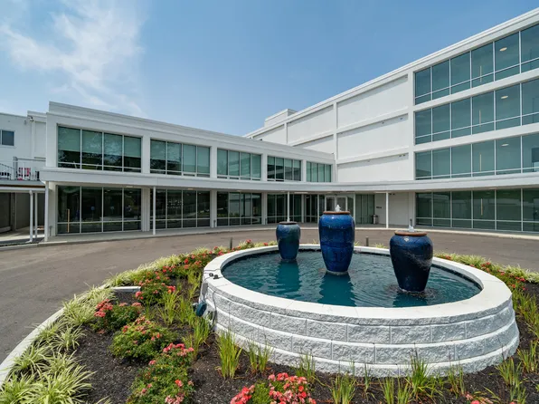 120 Main St #212, Newport, KY 41071