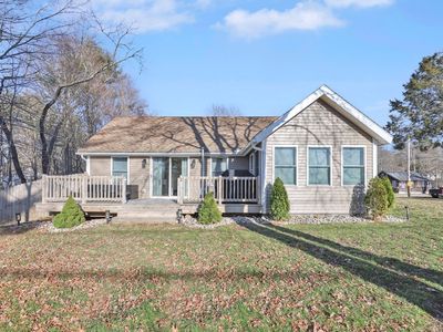 2 Woodland Hts, Wales, MA, 01081
