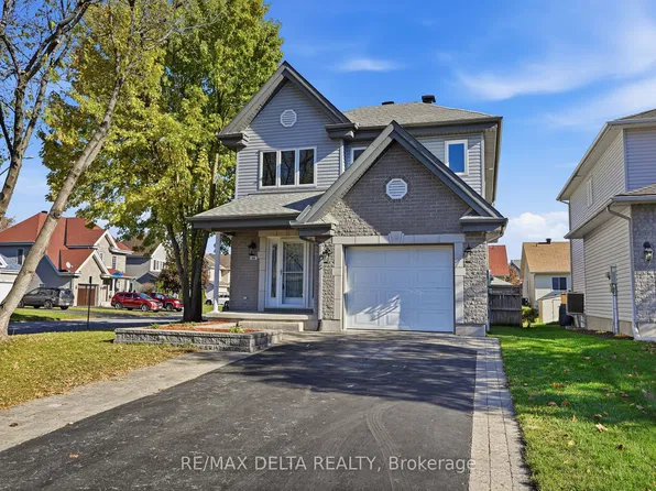 202 Sandra Cres, Clarence Rockland, ON K4K 1R9