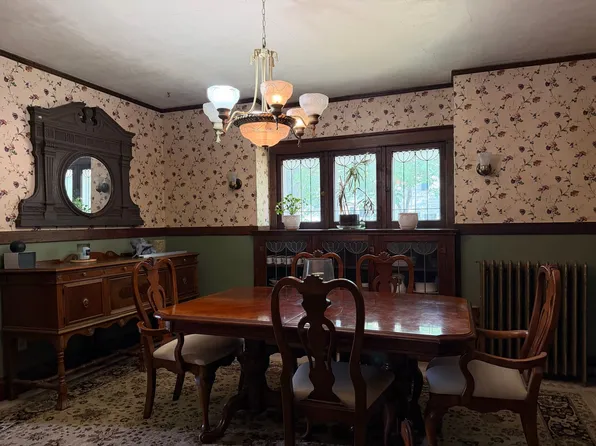 801 W State St, Sycamore, IL 60178