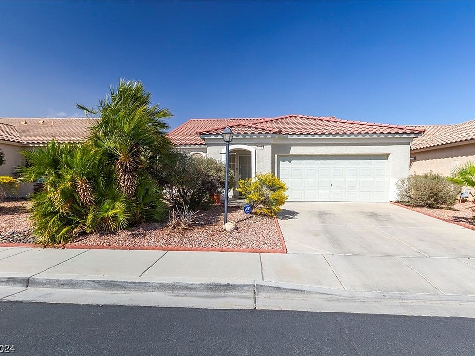 1st image of 4460 El Presidio Dr