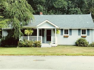 18 Glen View Dr, Bristol, RI 02809