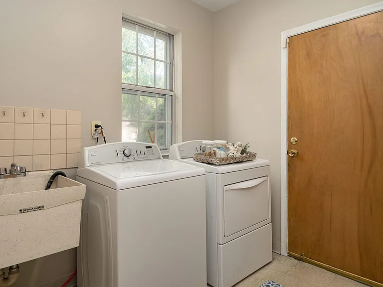 707 Rutgers Rd — Photo 22