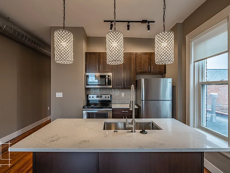 245 King Ave — Photo 4