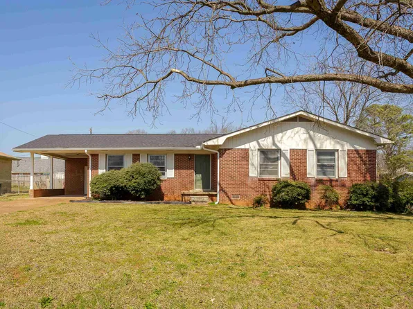 705 Grove Ave, Muscle Shoals, AL 35661