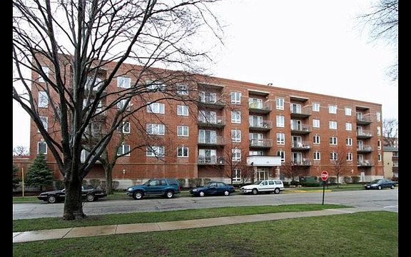 2nd image of 476 Alles St Unit 502