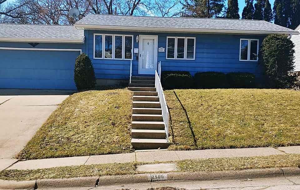 1st image of 2505 Maryville Dr