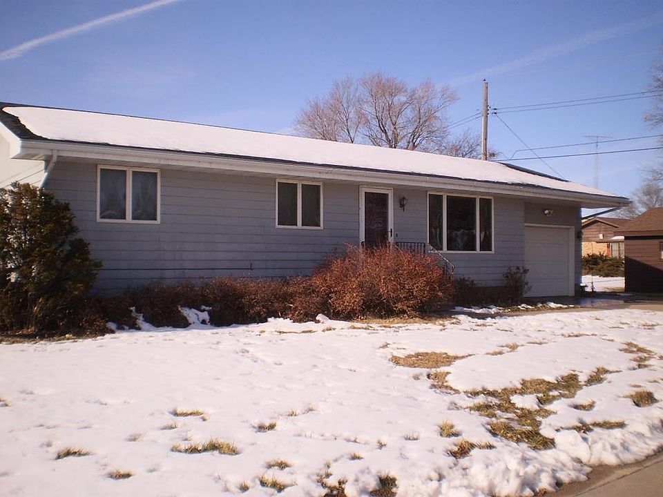 1st image of 255 2nd Ave