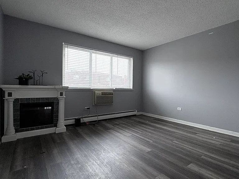 1225 Woodbury Ln #2B — Photo 6