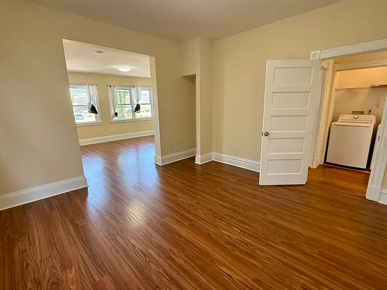 1729 Porter St — Photo 32