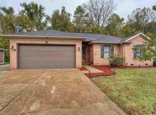 5610 Whippoorwill Dr, Evansville, IN 47712