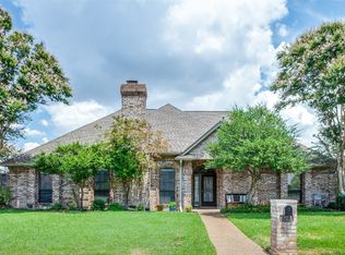 2740 Laurel Valley Ln, Arlington, TX 76006