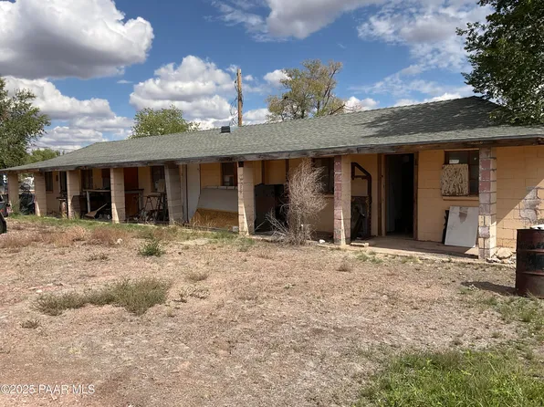 54251 N 3rd Ave, Seligman, AZ 86337