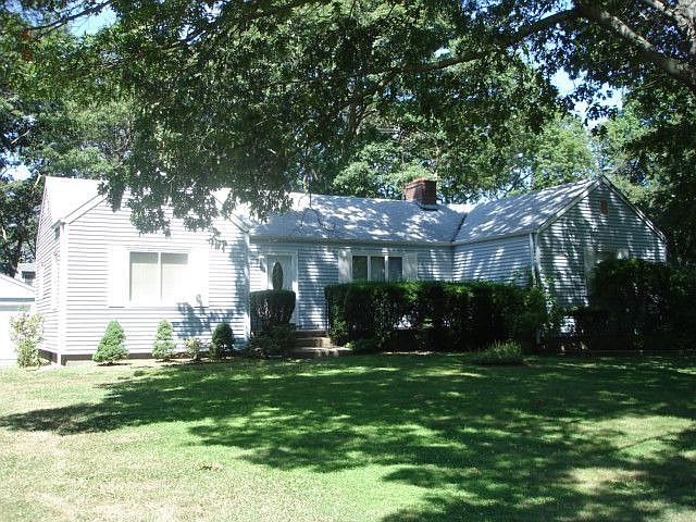 471 Peters Blvd
