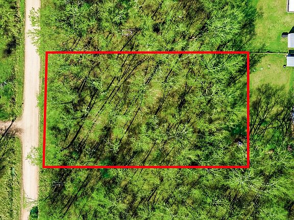 2nd image of 606 Moonbeam Ln