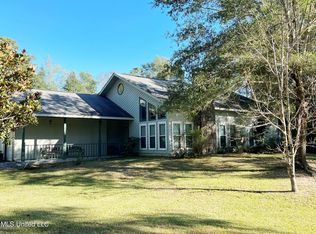 17064 Magnolia Cove Dr, Pass Christian, MS 39571